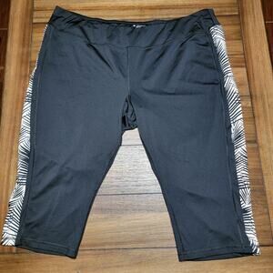 Tek Gear Black Capri Leggings w/ White Sides & Back Waist Pocket - Size 3X